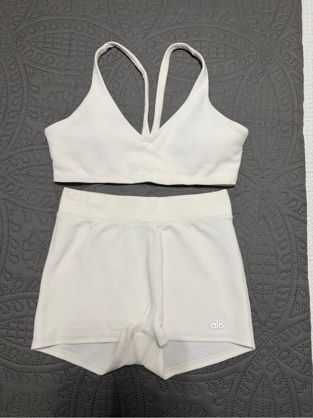 Alo Yoga Waffle Knit Top & Shorts Matching Set Ivory M/S